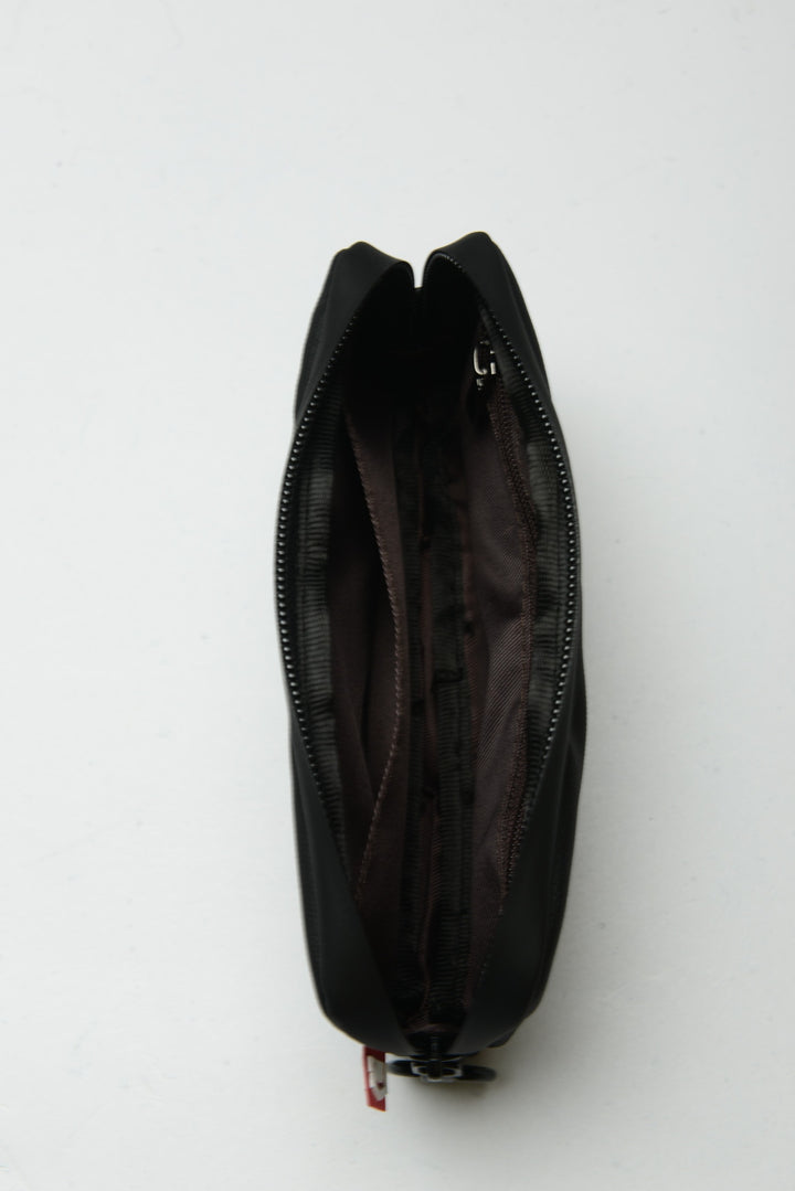RAINPROOF ESSENTIAL CASE BLACK
