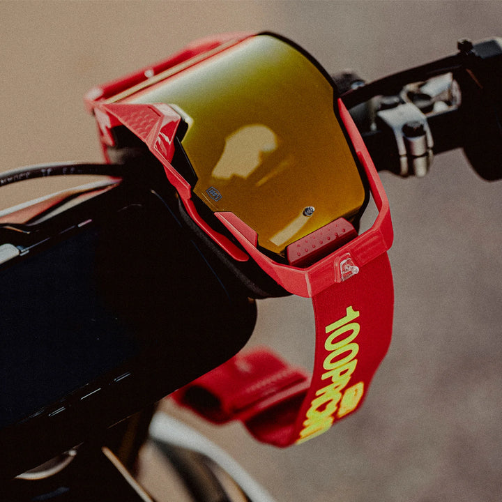 DUAL ARMEGA® Racer Pro Pack Black/Red True Gold Mirror Lens With Goggle Case