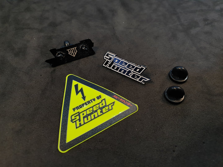 LOGO ENAMEL PIN - WHITE WITH STICKER